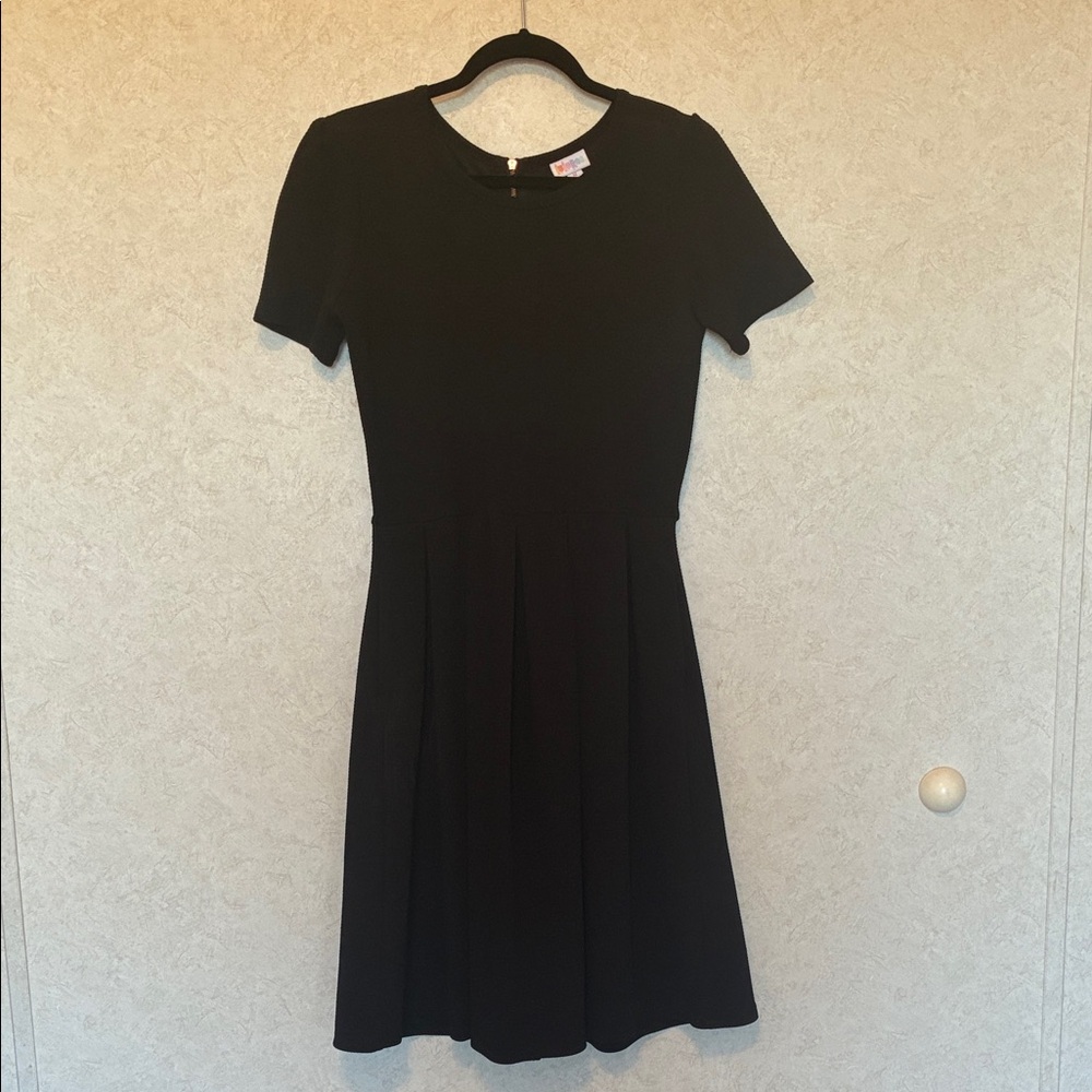 LuLaRoe Classic Black Mini Dress with Rose Gold Zipper Back